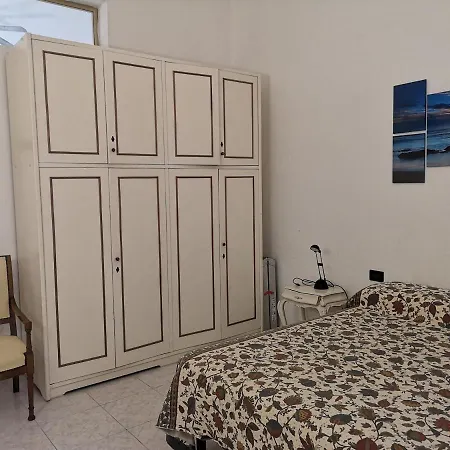Via De Vita 9